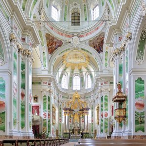 <p>Intérieur de l'église des Jésuites de Mannheim.</p>