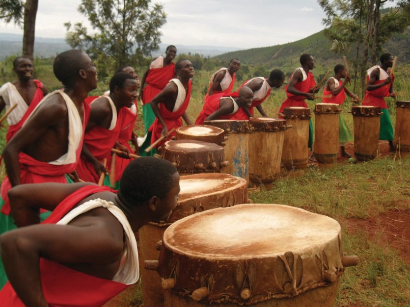 Les tambourinaires de Gishora.