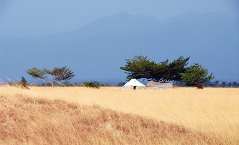 Savane et colline de Bujumbura.