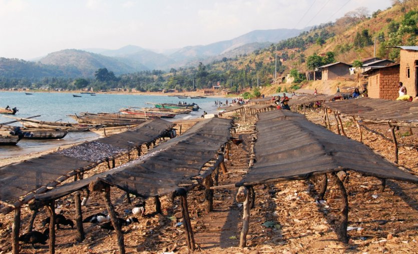 Petit village de pêcheurs vers Rumonge.