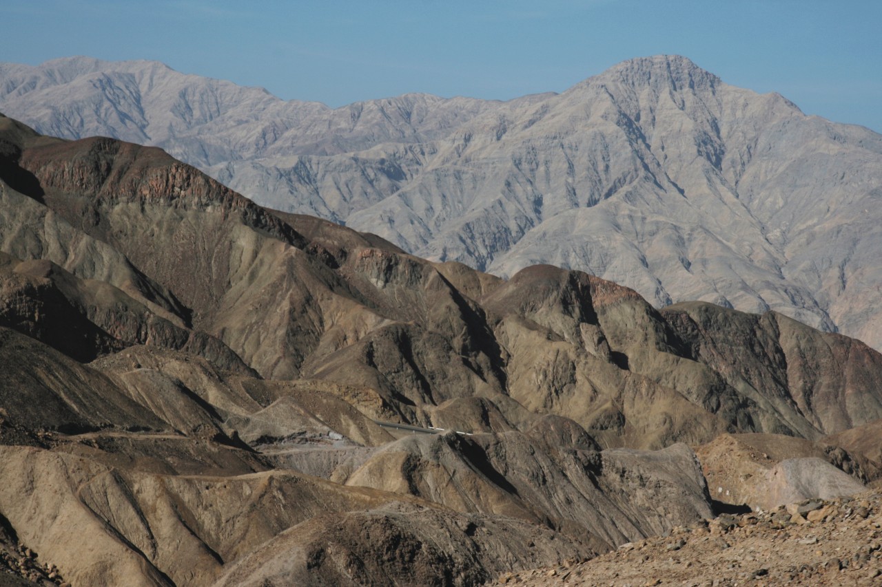 Montagnes arides de la région de Nazca.