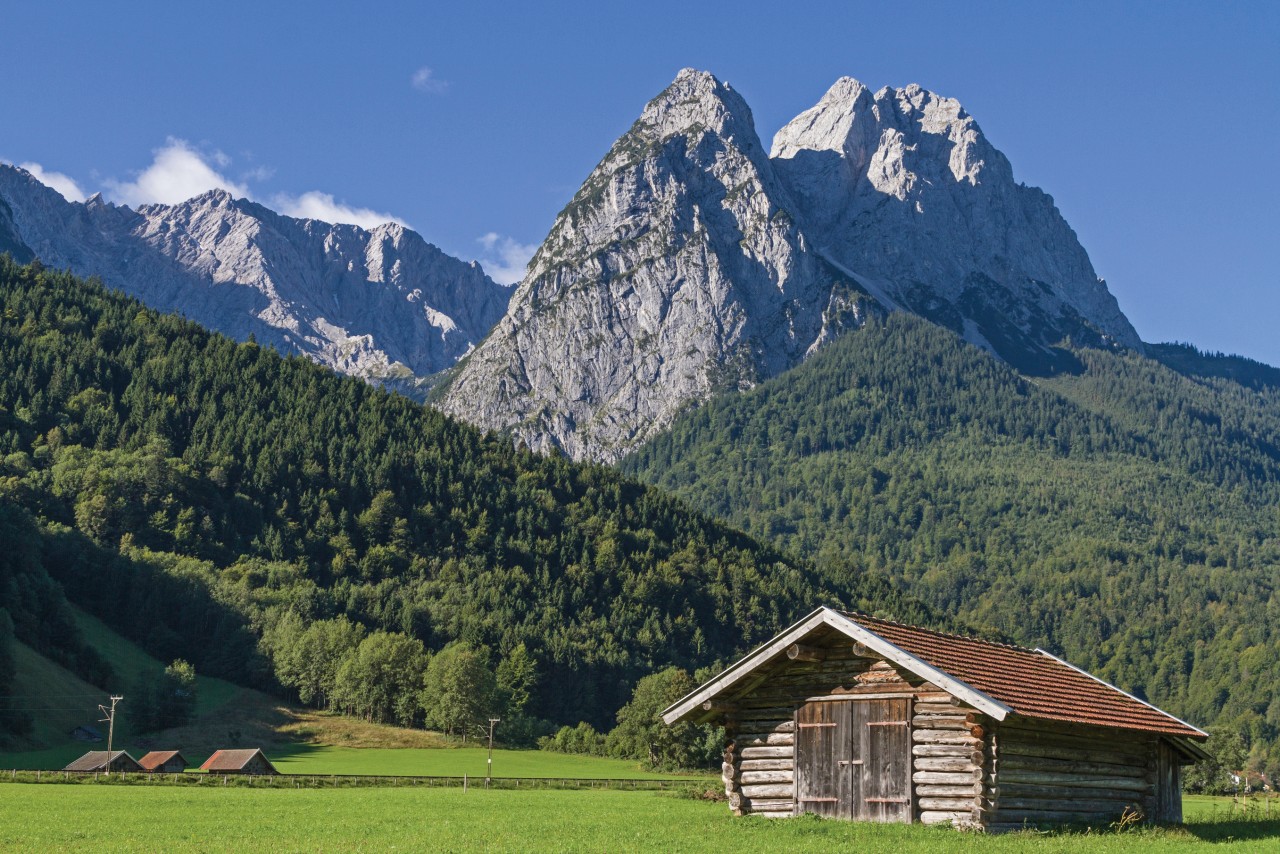 <p>La Zugspitze est le point culminant de l'Allemagne,.</p>