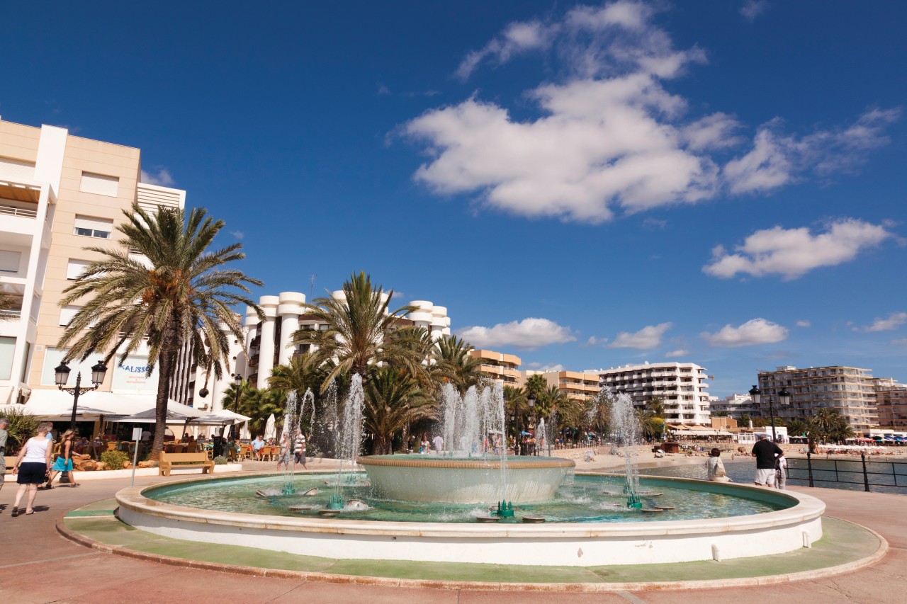 Fontaine près de la plage de Santa Eulària des Riu.