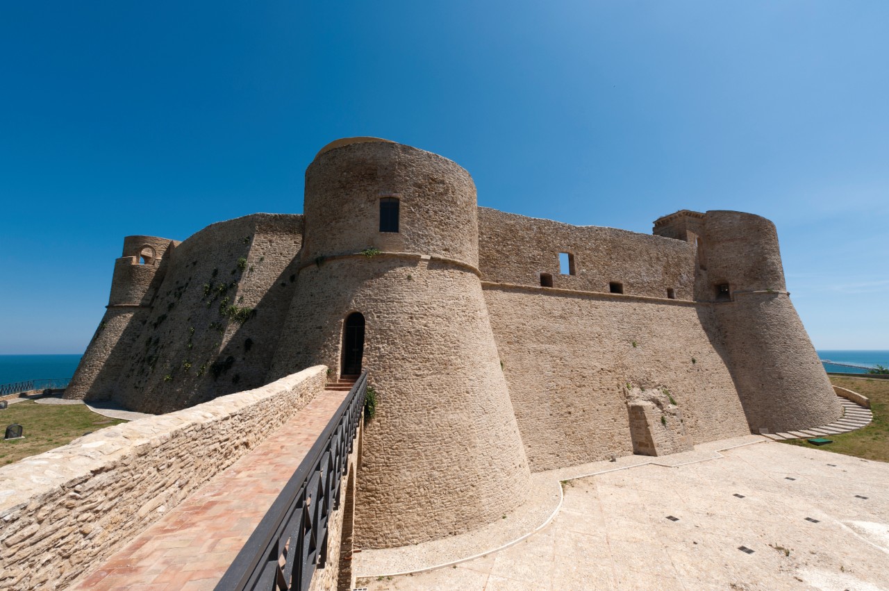 Château Aragonais d'Ortona.