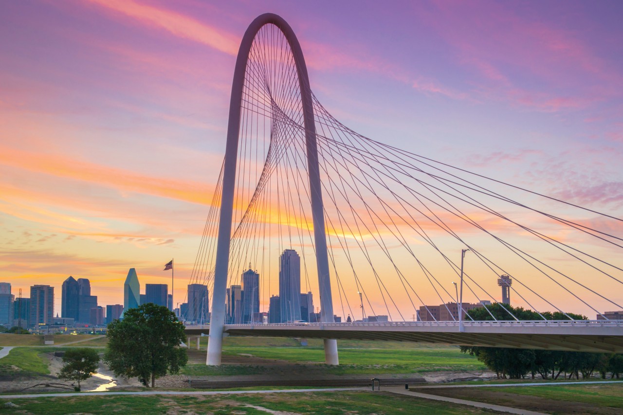 Le pont de Margaret Hunt Hill.