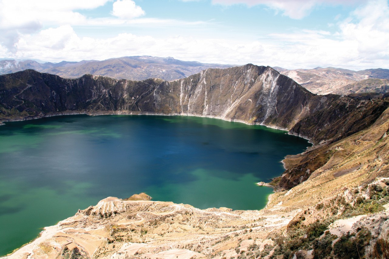 La vue sur la lagune de Quilotoa surprend tous les voyageurs venus à sa rencontre.