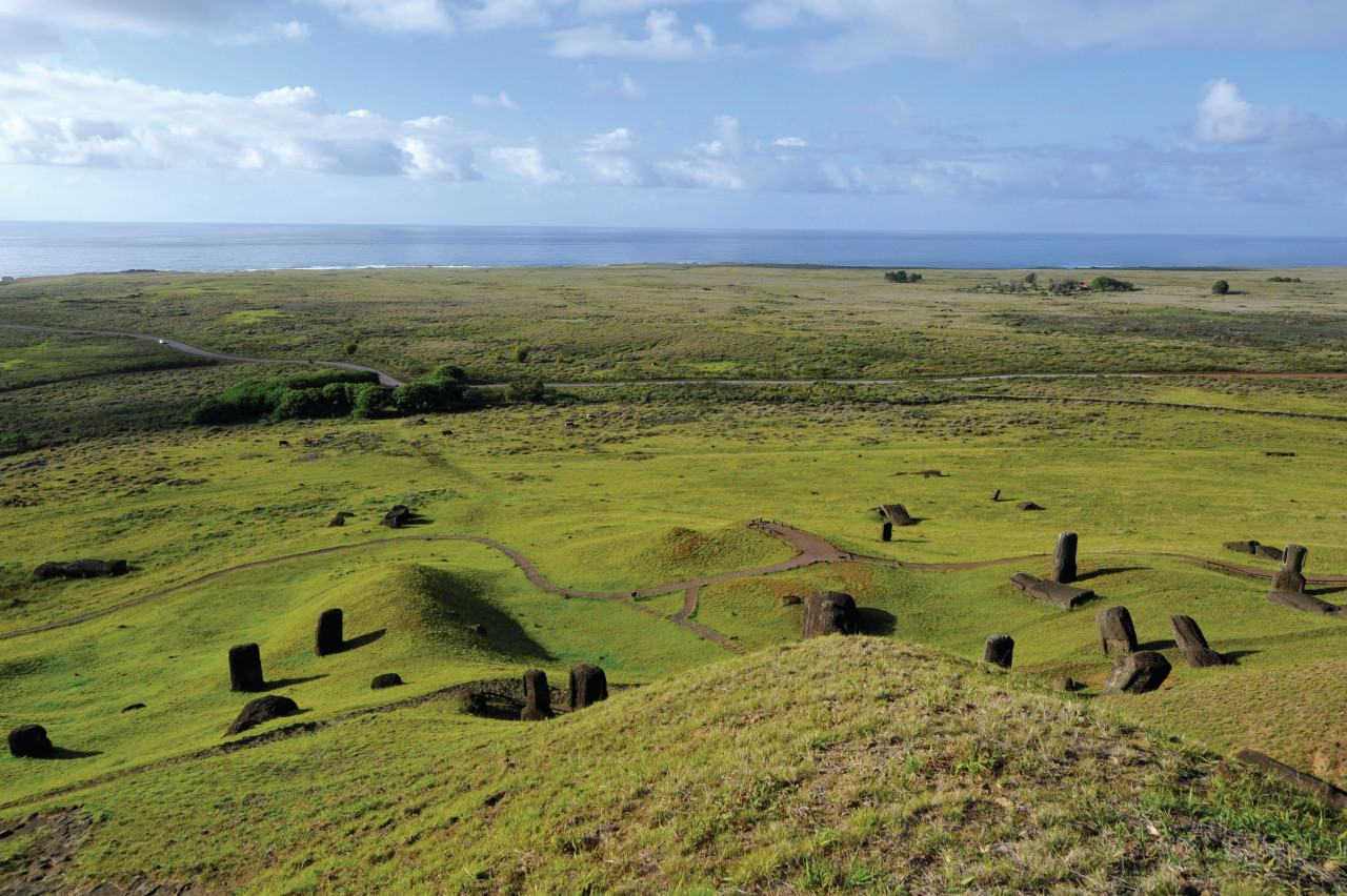 Rano Raraku.