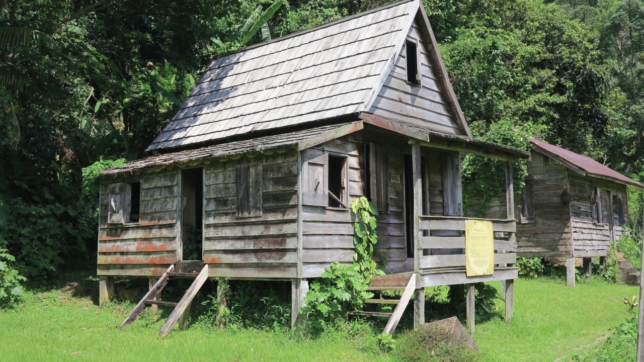 Ancienne maison créole de la plantation de Berg en Dal.