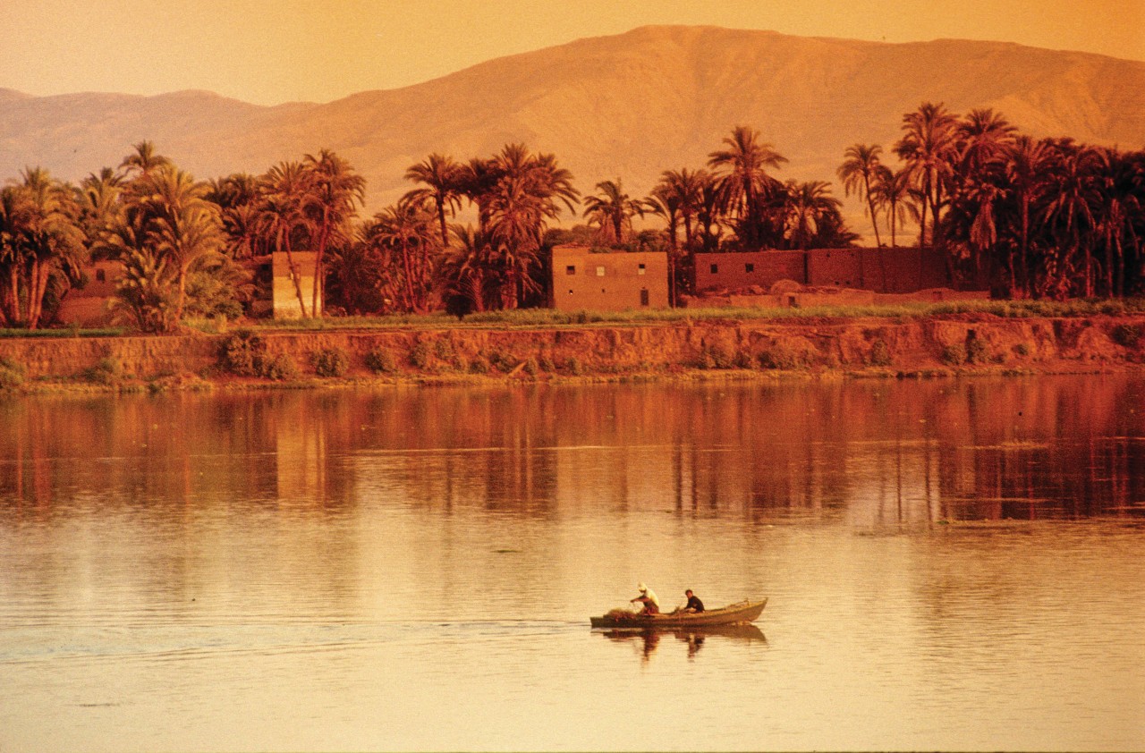 Dédié au dieu Amon-Ré, le temple de Luxor a été construit par Amenophis III.