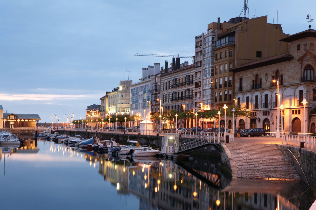 Le port de Gijón.