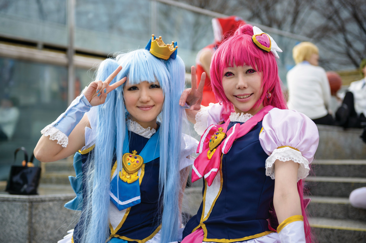 <p>Deux cosplayeuses.</p>