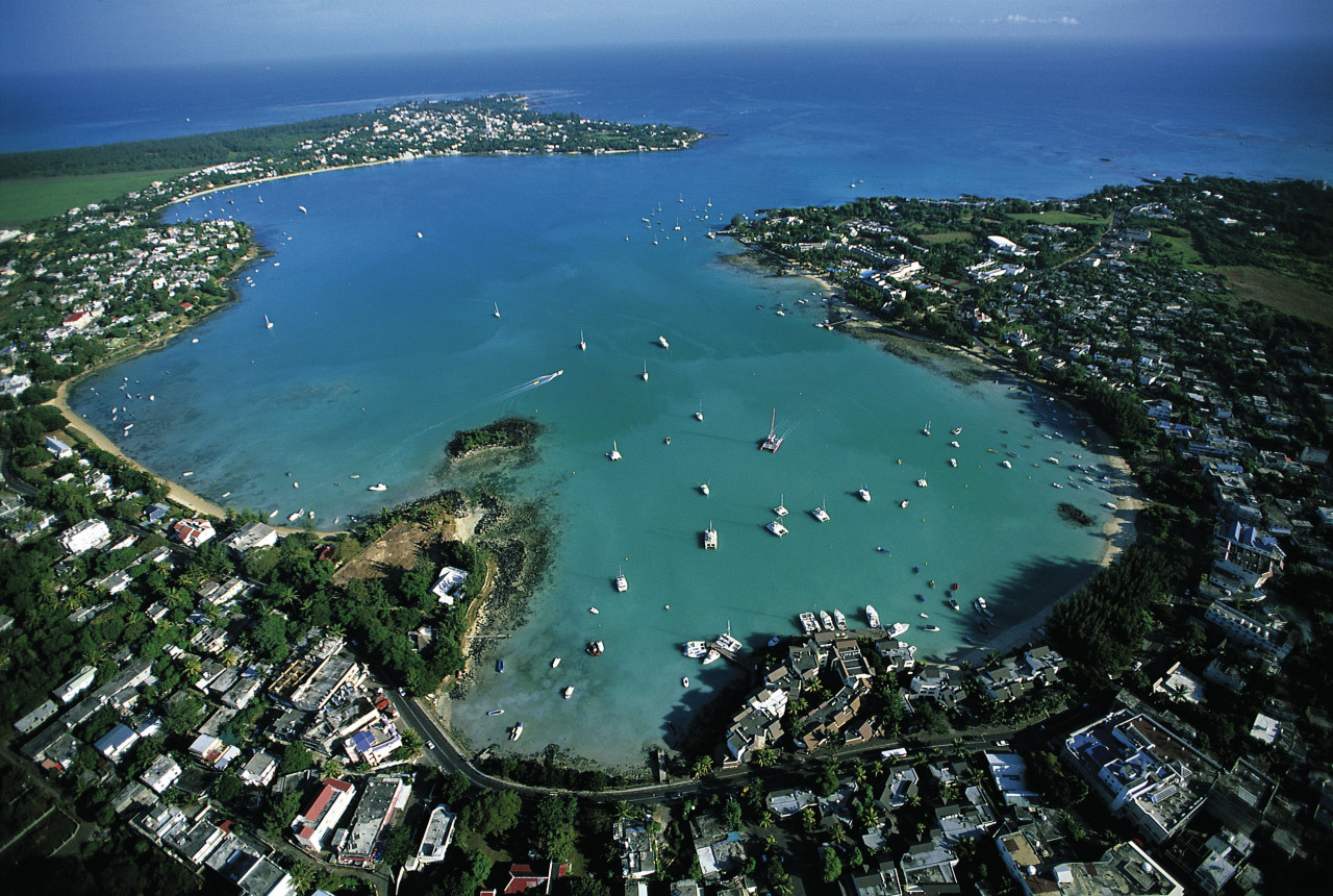 Survol de Grand Baie.