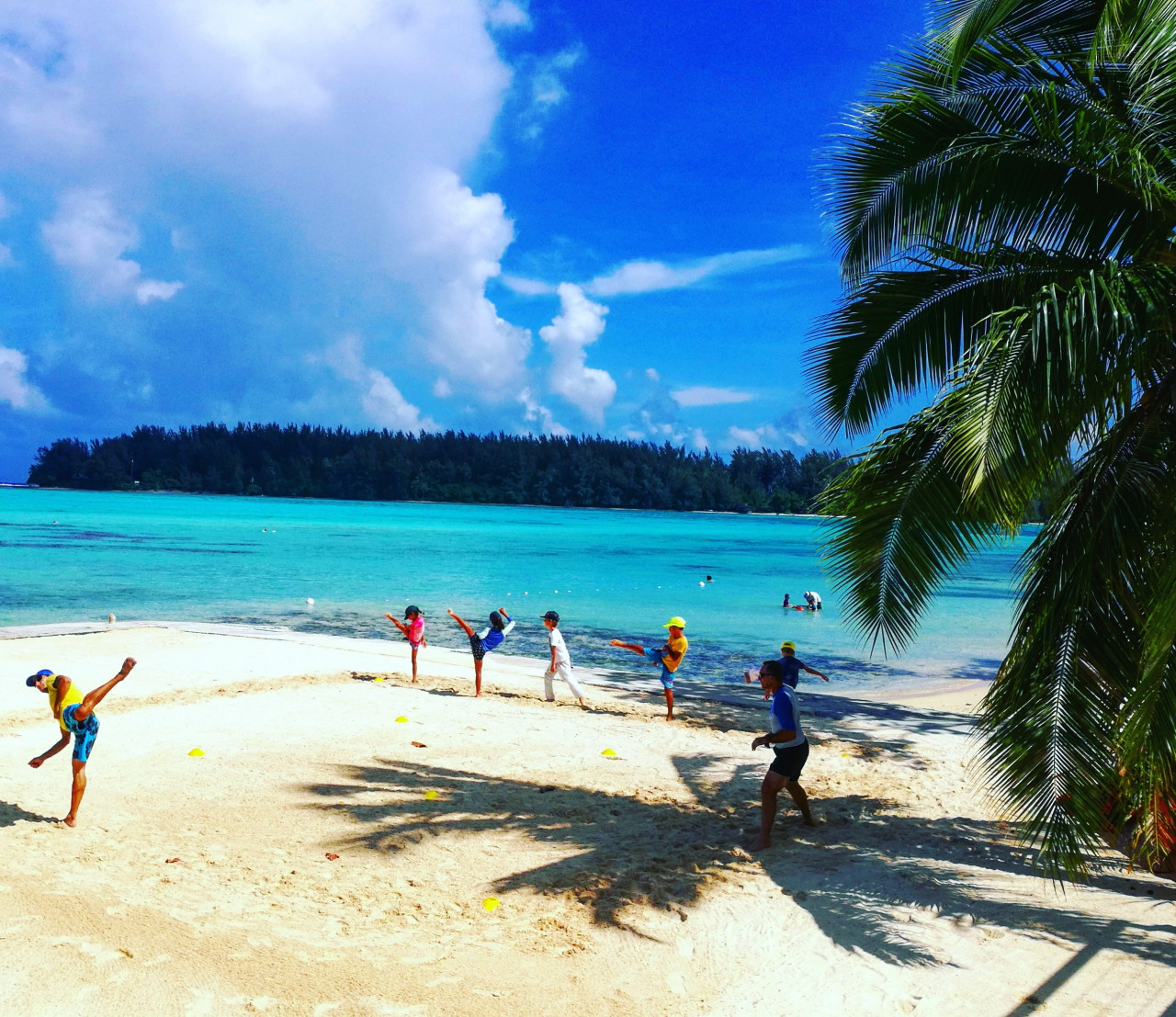 Leçon de boxe sur la plage