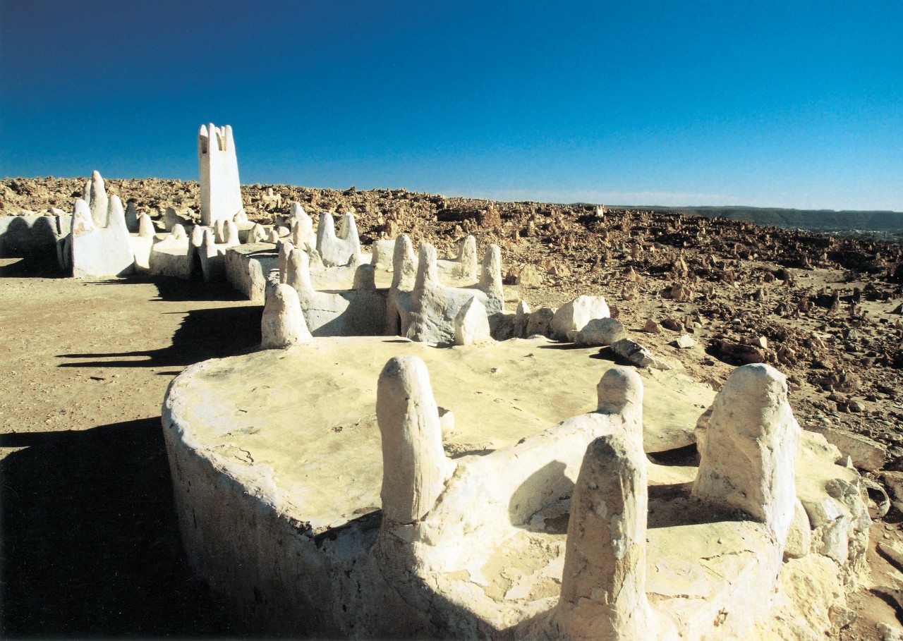 Tombeaux de la famille du Cheikh Sidi Aissa.